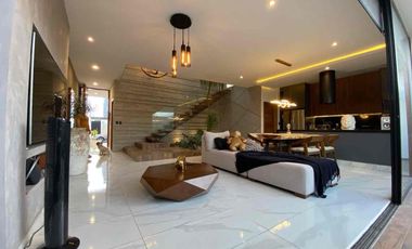 Residencia en Coto Privado