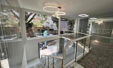 LOCAL COMERCIAL CON OFICINAS