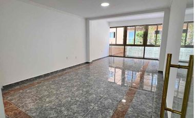 LOCAL COMERCIAL CON OFICINAS