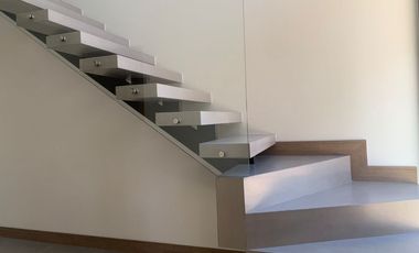 Venta casa en Cumbayá santa Ines