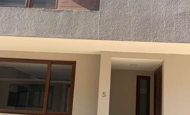 Venta casa en Cumbayá santa Ines
