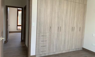 Venta casa en Cumbayá santa Ines