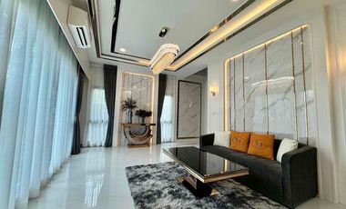TheCityBangna (New Project) – Luxury Home
🔹 Second Largest House Type in the Project | Corner Plot on Main Road | Near Mega Bangna & Expressway
♥️Pet Friendly♥️