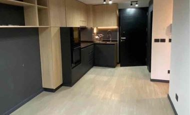 En arriendo departamento en la Costanera