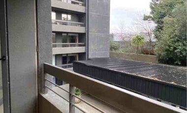 En arriendo departamento en la Costanera