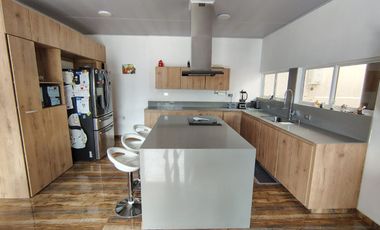 Venta Casa de Lujo Campestre Amoblada Sector Combia Pereira