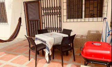 CASA EN VENTA DE UNA PLANTA CON 5 DORMITORIOS UBICADA EN BALLENITA