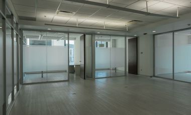 Oficina en Renta en Santa Maria-206M2