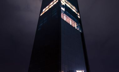 Oficinas en Torre de Lujo en Santa Maria