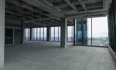 Oficinas en Torre de Lujo en Santa Maria