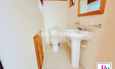 ¡Hermosa Casa en Unidad Cerrada con Excelente Ubicación!