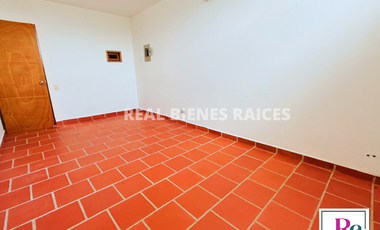 ¡Hermosa Casa en Unidad Cerrada con Excelente Ubicación!