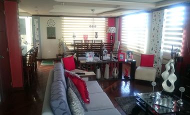 HERMOSA CASA DE DOS PISOS EN LA CIUDAD DE AMBATO EN VENTA