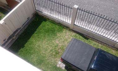 HERMOSA CASA DE DOS PISOS EN LA CIUDAD DE AMBATO EN VENTA