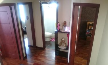 HERMOSA CASA DE DOS PISOS EN LA CIUDAD DE AMBATO EN VENTA