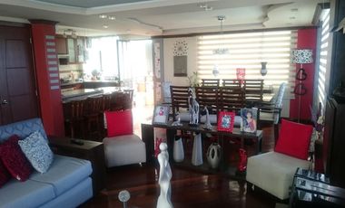 HERMOSA CASA DE DOS PISOS EN LA CIUDAD DE AMBATO EN VENTA