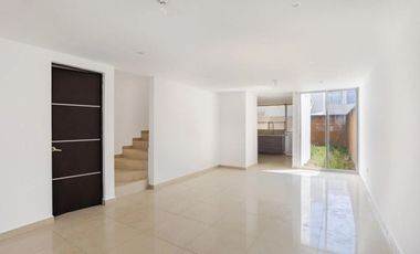 Casa en venta en Residencial Montpellier, rápida salida autopista México - Puebla, Finsa.