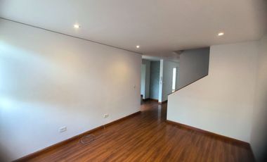 CASA EN ARRIENDO SANTA HELENA CHIA REF 1081
