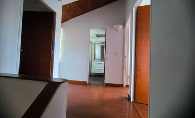 CASA EN ARRIENDO SANTA HELENA CHIA REF 1081