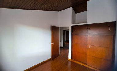 CASA EN ARRIENDO SANTA HELENA CHIA REF 1081
