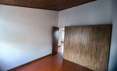 CASA EN ARRIENDO SANTA HELENA CHIA REF 1081