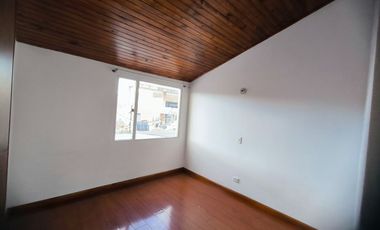 CASA EN ARRIENDO SANTA HELENA CHIA REF 1081