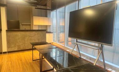 Oficina en venta en corporativo Yama Alpes amueblado o sin amueblar