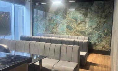 Oficina en venta en corporativo Yama Alpes amueblado o sin amueblar