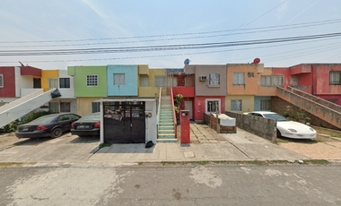 Casa en calle Kizil Kum, Oasis, Veracruz, México. ¡NO CRÉDITOS!