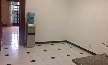 IMPECABLE RESIDENCIA EN AVENIDA AHUEHUETES SUR EN RENTA