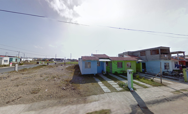 Casa en calle Fuste, Residencial Campanario, Fraccionamiento El Campanario, Veracruz, México. ¡NO CRÉDITOS!