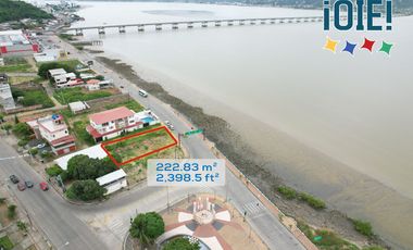 Terreno Frente al Mar en Bahía de Caráquez – Primera Línea
