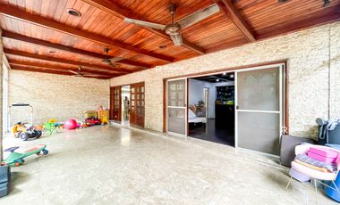 Old House for Sale in Bel-Air 2 Makati