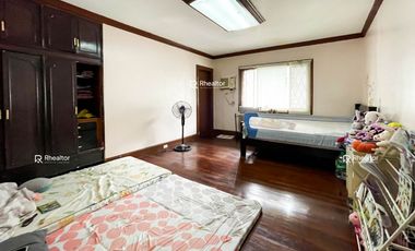 Old House for Sale in Bel-Air 2 Makati