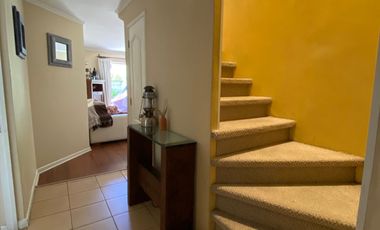 ARRIENDA COMODA CASA 4 DORMITORIOS BARRIO LAS ENCINAS
