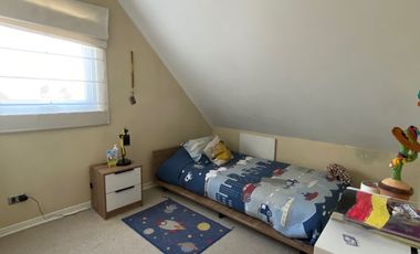 ARRIENDA COMODA CASA 4 DORMITORIOS BARRIO LAS ENCINAS