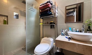 Casa en Venta con Roof Garden con Asador y pérgolas y estudio.