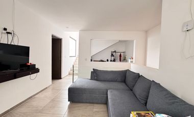 Casa en Venta con Roof Garden con Asador y pérgolas y estudio.