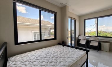 Modern House For Sale in South Forbes Chateaux de Paris near Nuvali Sta. Rosa