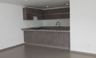 Casa en renta en Solares dentro de coto