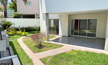 CASA EN VENTA A ESTRENAR REFORMA EN PUERTAS DEL TULE