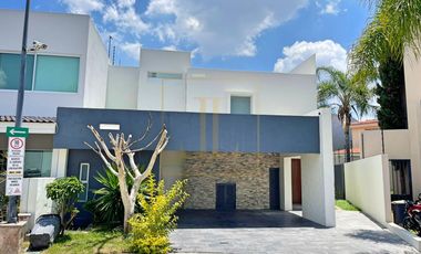CASA EN VENTA A ESTRENAR REFORMA EN PUERTAS DEL TULE