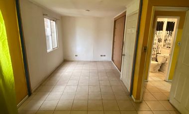 Se arrienda casa ideal para vivienda y/o emprendimiento comercial.
