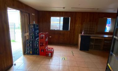 Se arrienda casa ideal para vivienda y/o emprendimiento comercial.
