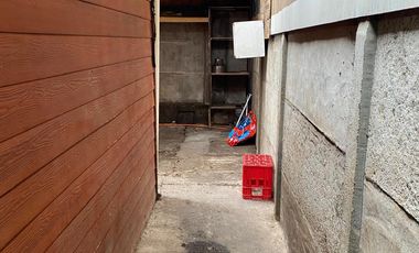Se arrienda casa ideal para vivienda y/o emprendimiento comercial.