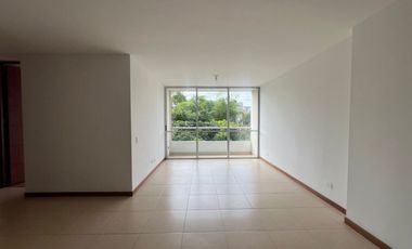 Apartamento en Arriendo en Loma del Esmeraldal, Envigado.