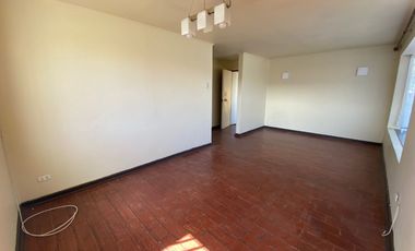 SE VENDE CASA 3 DORMITORIOS SECTOR PARQUE ESTADIO OLIMPIA LADO YMCA