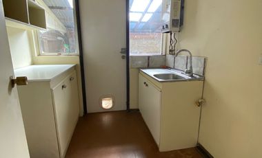 SE VENDE CASA 3 DORMITORIOS SECTOR PARQUE ESTADIO OLIMPIA LADO YMCA