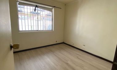 SE VENDE CASA 3 DORMITORIOS SECTOR PARQUE ESTADIO OLIMPIA LADO YMCA