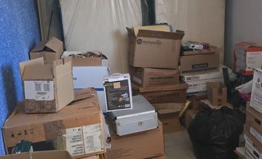 SE VENDEN  OFICINAS A 20 M DE PLUTARCO ELIAS CALLES CON MOBILIARIO INCLUIDO